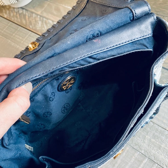 Tory Burch Marion Saddle Bag RARE! - Picture 8 of 8